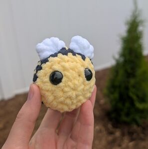 🐝 Tiny Crochet Bee 🐝
